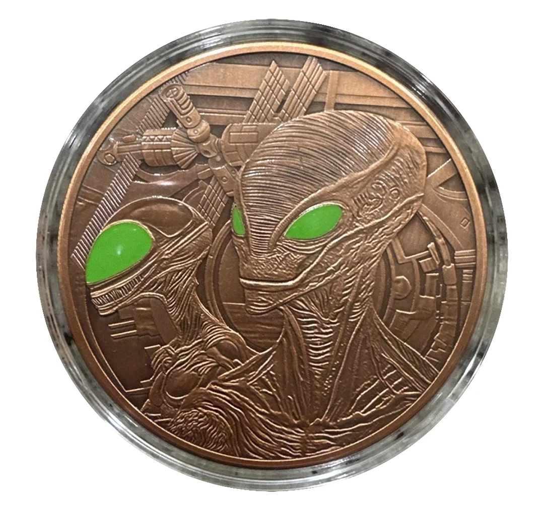 Alien Copper Round